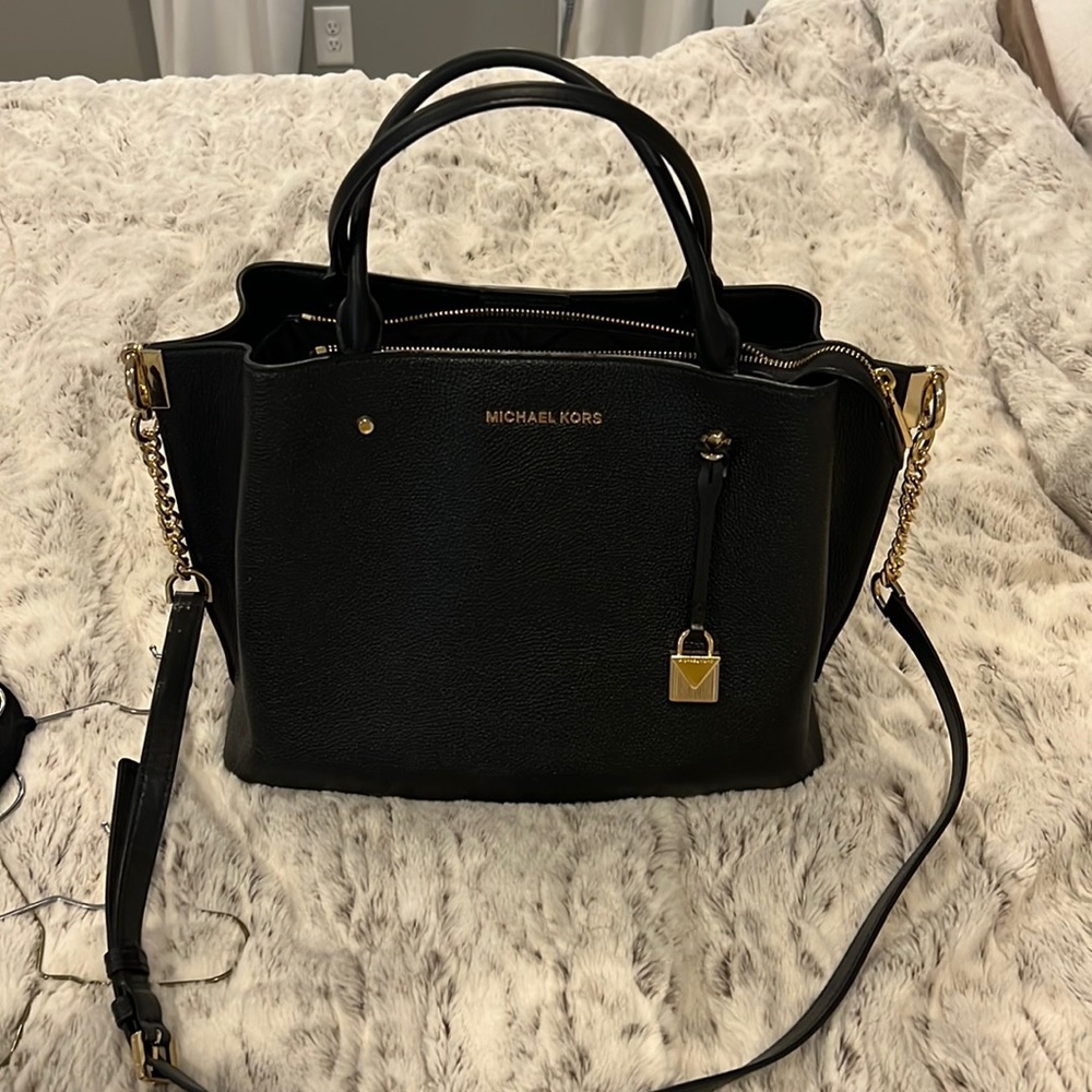 Michael Kors purse